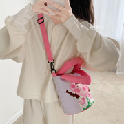 andcici@设计师原创苹果女孩紫色，斜挎包水桶包单肩包帆布包手提包