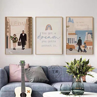 现代简约轻奢沙发背景墙，三联画电影插画艺术客厅，墙面免打孔装饰画