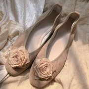 红晴蜓小众设计干枯玫瑰平底鞋，复古新中式蔷薇花芭蕾单鞋女晚晚风
