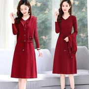 大红色针织连衣裙马甲两件套女装，秋冬季中长款洋气质时尚套装上衣