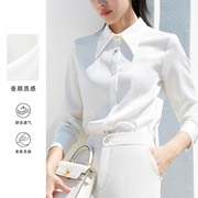 晚白2024春装韩版职业白色衬衫通勤气质缎面衬衣女别致上衣