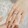 莫桑石钻戒(石钻戒)一克拉钻石纯银简约铂金情侣仿真订婚求婚结婚戒指
