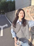 韩系慵懒风套装女春秋，学院风针织，马甲叠穿衬衫今年流行两件套