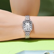 时尚女表带个性表盘罗马气质 手表方形石英8mm普通蝴蝶国产腕表