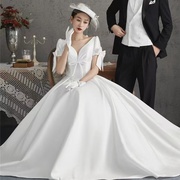 影楼主题服装情侣写真高腰礼服，户外白色韩版缎面，长拖尾婚纱泡泡袖
