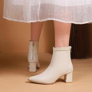 白色粗跟短靴女秋季单靴尖头法式高跟鞋马丁裸靴瘦瘦靴子时尚
