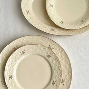 奢华 经典的老花L和G 奶油黄色浮雕陶瓷盘 简约平盘