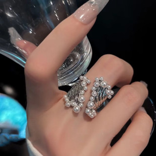 小众设计感宽版珍珠戒指，女欧美个性轻奢精致夸张开口戒指潮流指环
