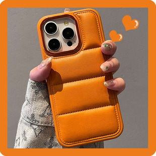 简约橘橙色面包羽绒服皮纹适用iphone14promax手机壳苹果15pro网红14pro个性15创意12高级感13防摔保护套