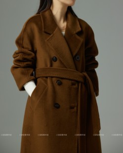 2023内衬版羊绒，大衣女中长款高端驼色赫本外套