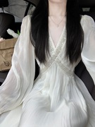 法式白色V领泡泡长袖洋装女春秋宫廷风高端精致正式场合长裙子