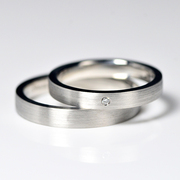 pt950铂金戒指情侣款拉丝原创设计结婚对戒男女，直角素圈一对刻字