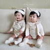 24韩版女童新生儿包屁三角哈衣ins婴儿小香风外套背带短爬三件套