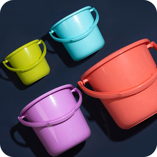 小水桶塑料桶小号家用提水桶装水桶加厚彩色带，盖收纳桶儿童玩具桶
