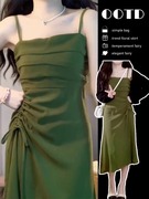 绿色吊带连衣裙子女秋季2023小个子高级感长裙子女小众设计感
