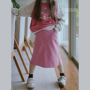 史豌豆(史豌豆)女童微喇设计立体感磨毛，半身裙儿童2023秋季亲子装短裙