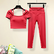 红色瑜伽服女套装高级感夏季短袖速干带胸垫运动七分裤小众健身服