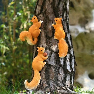 仿真松鼠雕塑摆件小松鼠模型园林庭院布置公园草坪景区爬树装饰品
