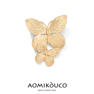 欧美风气质金色浮雕蝴蝶，胸针高级感简约精致胸花别针西装外套配饰