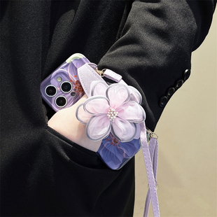 高级复古紫色纱花腕带适用iphone14promax手机，壳苹果13硅胶15promax女11斜挎背带12全包防摔15pro保护套