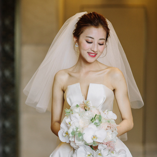 新娘婚礼素雅简洁头纱，白色网红头纱旅拍造型，出门发饰头饰婚纱配饰