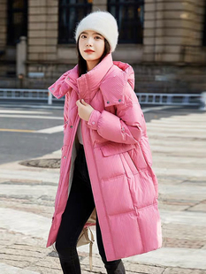冬天超好看粉色羽绒服女中长款2023加厚玫红色冬季外套