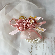 婚礼伴娘手腕花韩式粉色，唯美珍珠链，结婚新娘姐妹团手绑花儿童手花