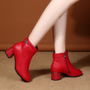 欧美真皮短靴女粗跟红色，马丁靴冬季中跟圆头软底棉靴百搭显瘦皮靴