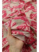 深粉色+浅粉色，+洒金针织羊毛烂花提花，布料设计感弹力连衣裙面料