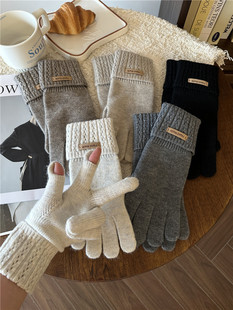 针织羊绒手套秋冬季女士纯色贴标保暖防寒护腕分指漏指可触屏手套