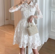 白色蕾丝连衣裙女秋装长袖镂空收腰显瘦时尚气质中长裙