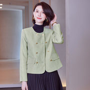 绿色西装外套女秋装设计感短款小个子气质小香风职业休闲西服