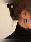 韩国秋冬925银针植绒，红色黑色耳圈个性，夸张显气质高级感耳饰