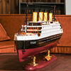 成品泰坦尼克号船模型手工，木制轮船邮轮，游轮工艺品摆件女生日礼物