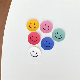 韩国ins风彩色笑脸贴纸，包装袋圆形小标签创意可爱贴纸礼物封口贴