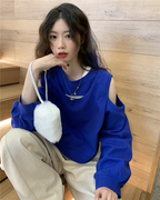 露肩长袖t恤2024春季女设计感小众韩版宽松短款纯色卫衣潮