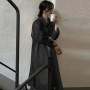 韩国chic秋季法式复古翻领，单排扣系带收腰长袖过膝长款风衣外套女