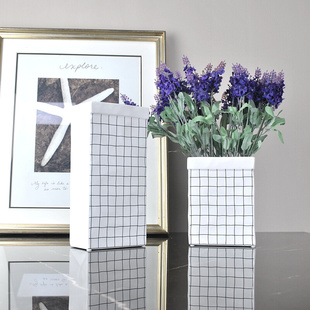 现代时尚方格图长方形，白色陶瓷插花花瓶简约家居，客厅软装饰品摆件