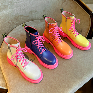 马丁靴女夏季薄款2023年厚底，彩虹多色机车短靴平底公主粉色靴