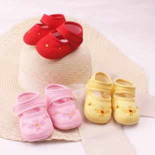 婴儿软底护脚套布鞋夏秋0-6个月，新生儿满月宝宝不掉鞋，绣花学步鞋