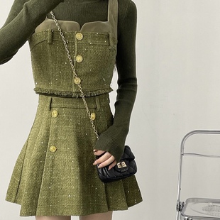 设计感小香风马甲，套装气质绿色2023年冬季短裙三件套欧洲站新