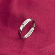 韩版滴油钛钢情侣戒指黑色，四叶草简约不锈钢光面，指环不褪色