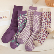 袜子女秋冬款潮袜中筒袜纯棉，日系百搭千鸟，格复古紫色堆堆长筒袜冬