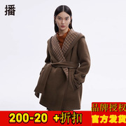 播冬季100%羊毛包边反面，格纹短款毛呢，大衣女bdp4ad1026