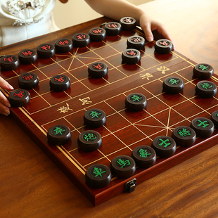 象棋中国象棋实木高档大号，红木家用特大折叠棋盘，成人套装送长辈