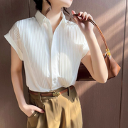 短袖衬衫2024女夏季高级感设计感休闲宽松风琴褶雪纺衬衣上衣
