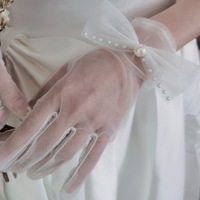 新娘婚纱手套结婚礼服白纱，薄款白色珍珠蝴蝶结法式蕾丝短款手套女