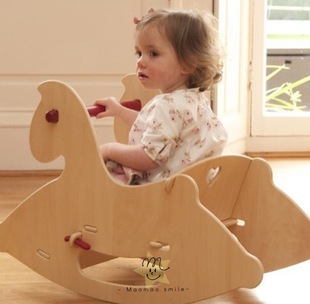丹麦婴儿摇摇马驼鹿(马驼鹿，)摇摇椅木制儿童玩具，宝宝一周岁生日礼物小木马