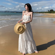 白色小清新荷叶边吊带长裙时尚显瘦气质蕾丝连衣裙女夏季海边度假