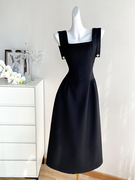 黑色复古连衣裙女夏季长裙，小众设计高级感气质，赫本风吊带礼服裙子